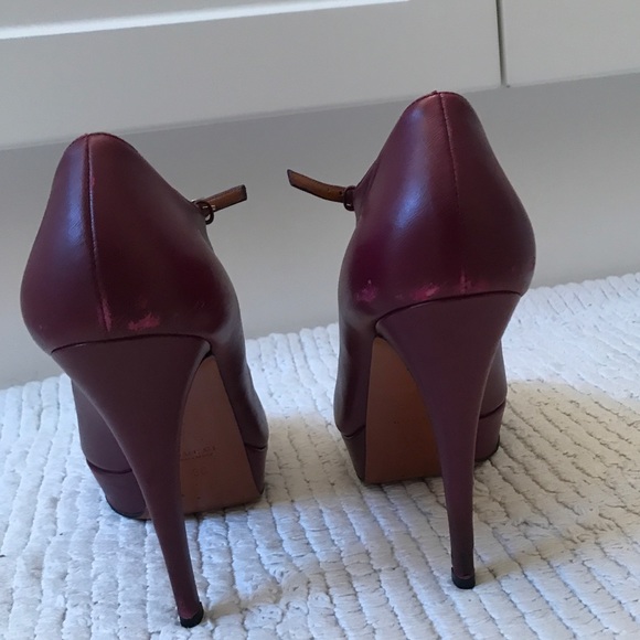 Gucci Heels - Picture 4 of 8